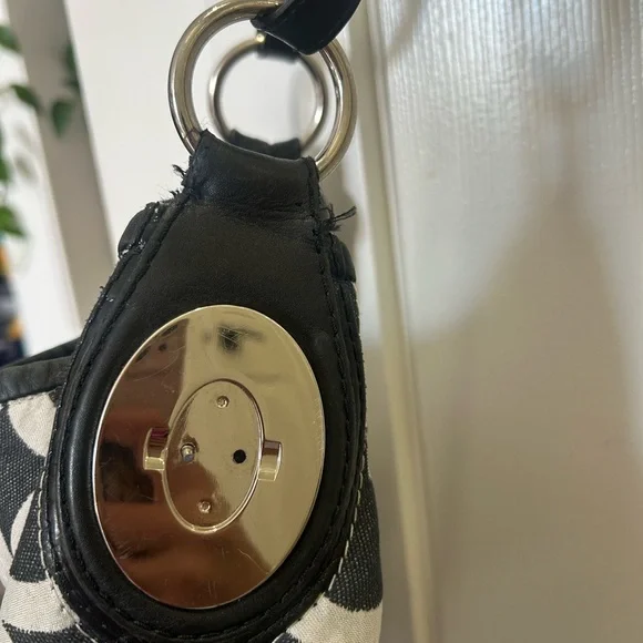 Coach Women's Classic Black And Grey Bag - Picture 3 of 7